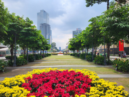 Main walking boulevard from the river Song Sai Gon, Ho Chi Minh City, Vietnam.